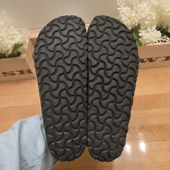 Birkenstock Buckley Shearling Clogs Black Suede Shoes Women's Size 38 - Picture 8 of 8